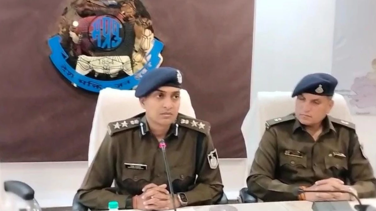 रात में करते थे मंदिरों में चोरी, सुबह भीड़ में गुम हो जाते, धार में चड्डी-बनियान गैंग के 11 सदस्य धराए