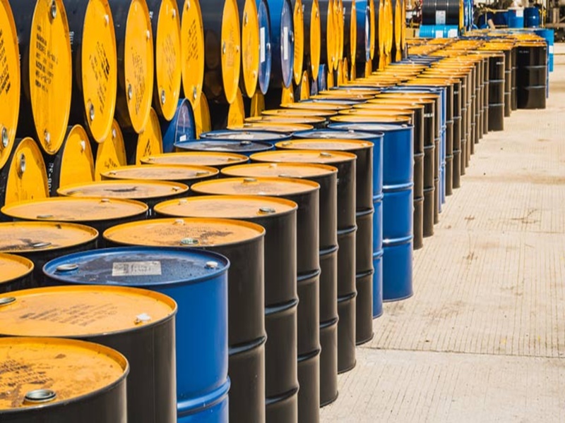 Crude Oil Price Hike: और महंगा होगा पेट्रोल डीजल, मिडिल ईस्ट में संकट के चलते बढ़ा कच्चे तेल का भाव