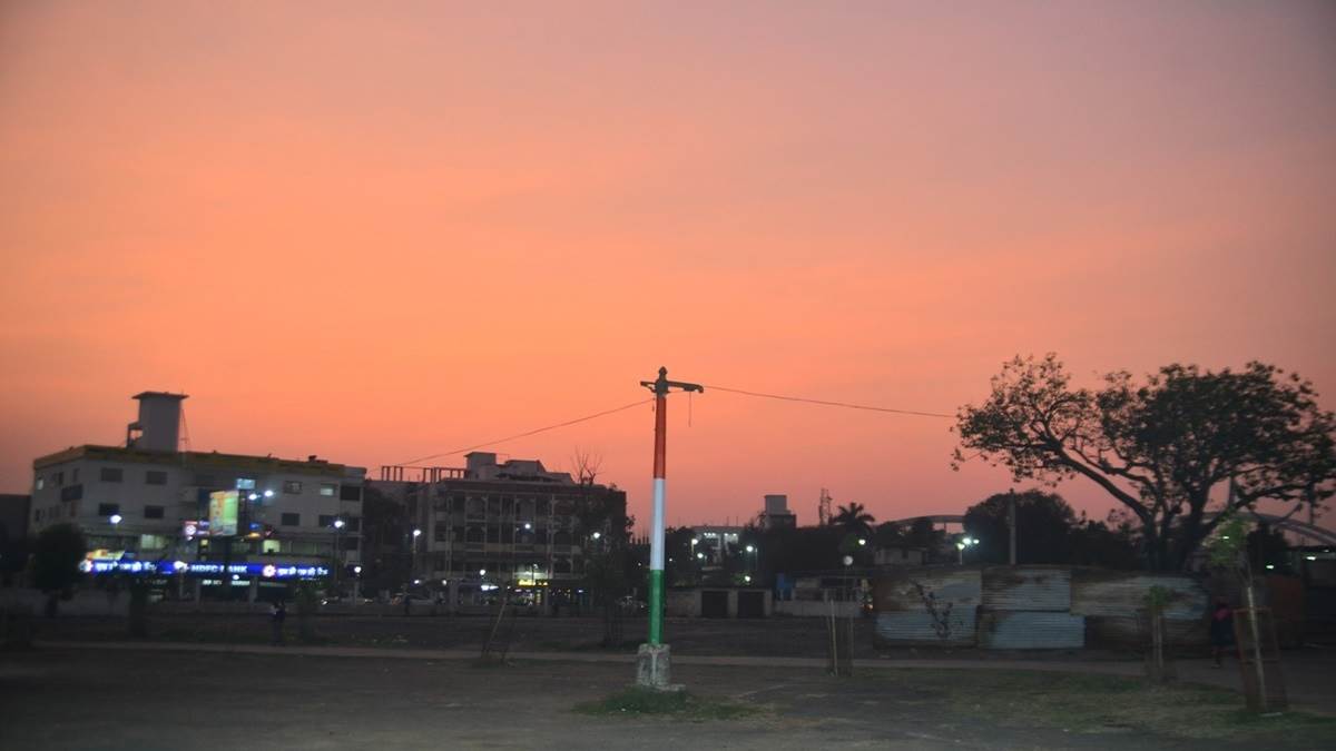 Weather Update जबलपुर में 10 डिग्री पर पहुंचा तापमान, बढ़ेगी ठंड