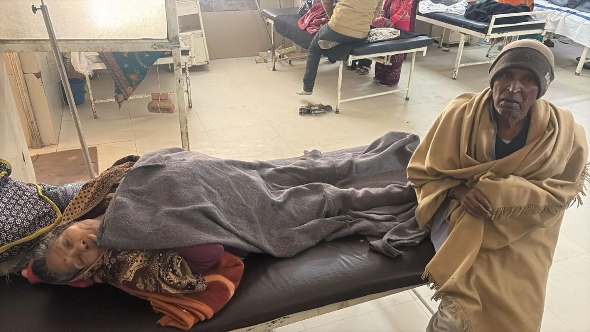 घायलों को ऑपरेशन का इंतजार, प्रसूताओं से खुलेआम वसूली... दलालों के कब्जे में मुरैना जिला अस्पताल; मरीज और परिजन परेशान