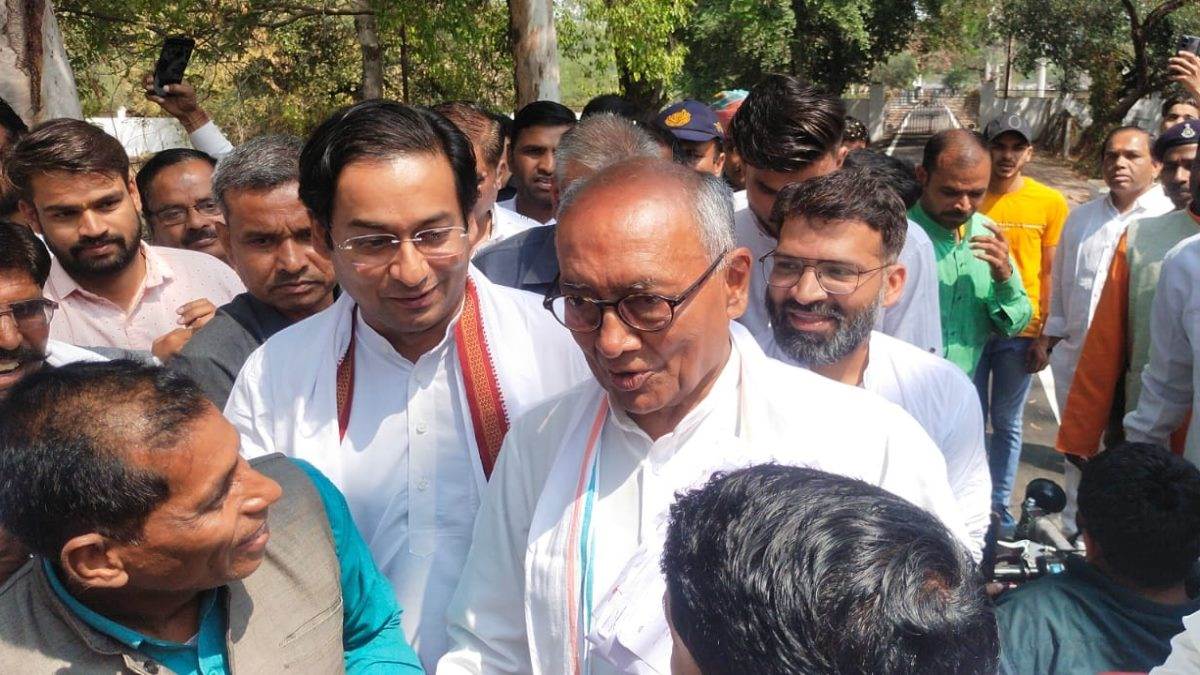 MP News: पटवारी और कलेक्टर गुलामी कर रहे, सूची बनाओ, हमारी सरकार बनेगी तब देखेंगे : दिग्विजय