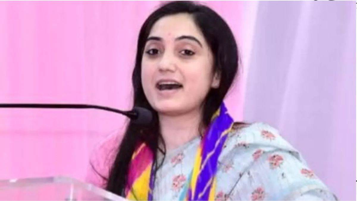 कांग्रेस के गढ़ में नुपुर को उतारेगी BJP, सियासी गलियारों में चर्चा, केजरीवाल के भी खिलाफ लड़ चुकी हैं चुनाव