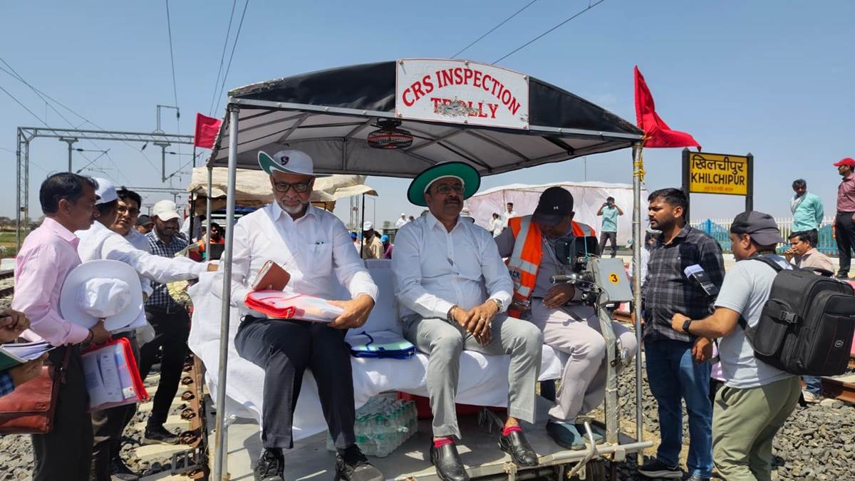 MP में राजगढ़-खिलचीपुर के बीच जल्द चलेगी ट्रेन, ट्राली के जरिए ट्रैक की जांच हुई शुरू