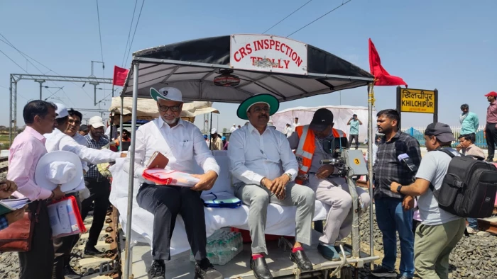 MP में राजगढ़-खिलचीपुर के बीच जल्द चलेगी ट्रेन, ट्राली के जरिए ट्रैक की जांच हुई शुरू