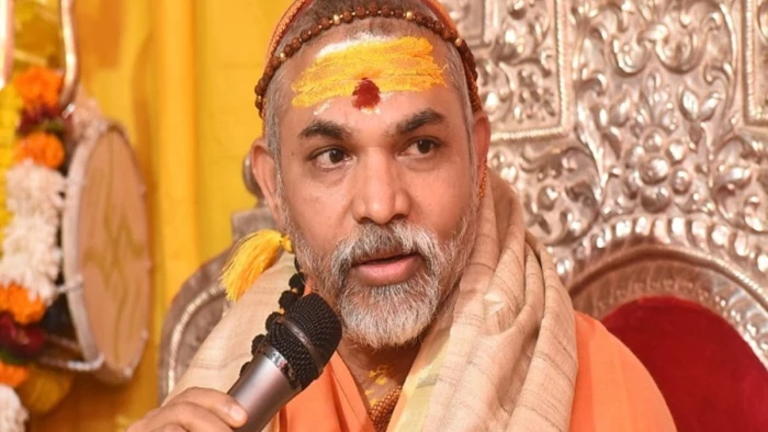 'योगी असली हिंदू नहीं', शंकराचार्य अविमुक्तेश्वरानंद का यूपी सरकार पर तीखा हमला, यूजीसी नियमों को बताया 'राष्ट्रद्रोह'