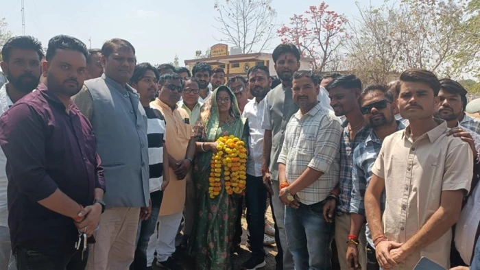 कटनी के रीठी में जनपद अध्यक्ष चुनाव तक कांग्रेस में थीं श्यामा बाई, जीतते ही हुईं भाजपाई