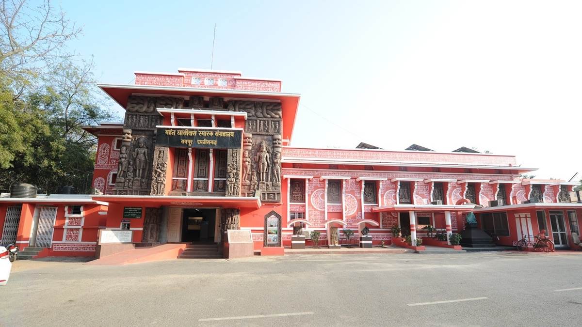 World Heritage Day 2023: देश के पुराने नौ म्यूजियम में से एक है महंत घासीदास संग्रहालय, जानिए इसके बारे में - World Heritage Day 2023 Mahant Ghasidas Museum in Chhattisgarh Raipur one