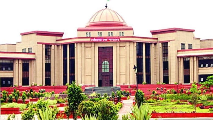 छत्तीसगढ़ में मतांतरण कानून पर विवाद, ईसाई समाज ने कड़े दंड प्रावधानों के खिलाफ खटखटाया HC का दरवाजा