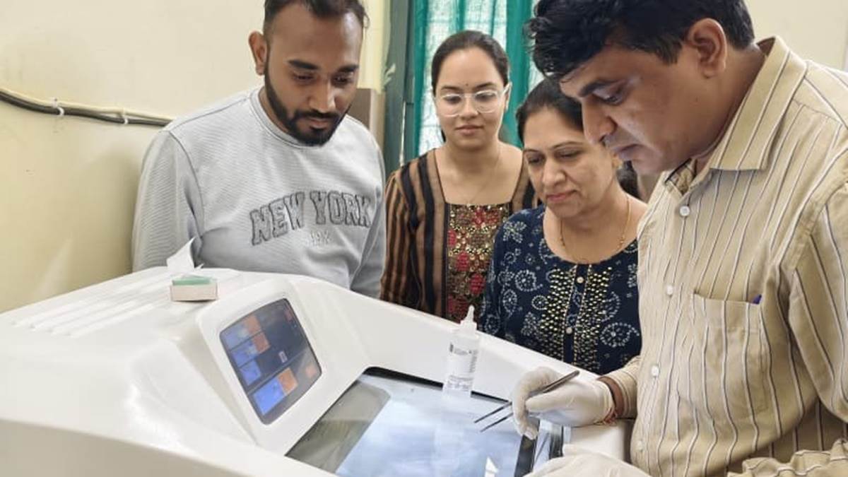 इंदौर के एमवाय अस्पताल में शुरू हुआ फ्रोजन सेक्शन, आधे घंटे में आ रही ट्यूमर की जांच रिपोर्ट