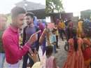 रतलाम के कंथारिया गांव में दूल्हे को घोड़ी पर बारात निकालने से रोका, बारातियों पर पथराव कर की मारपीट
