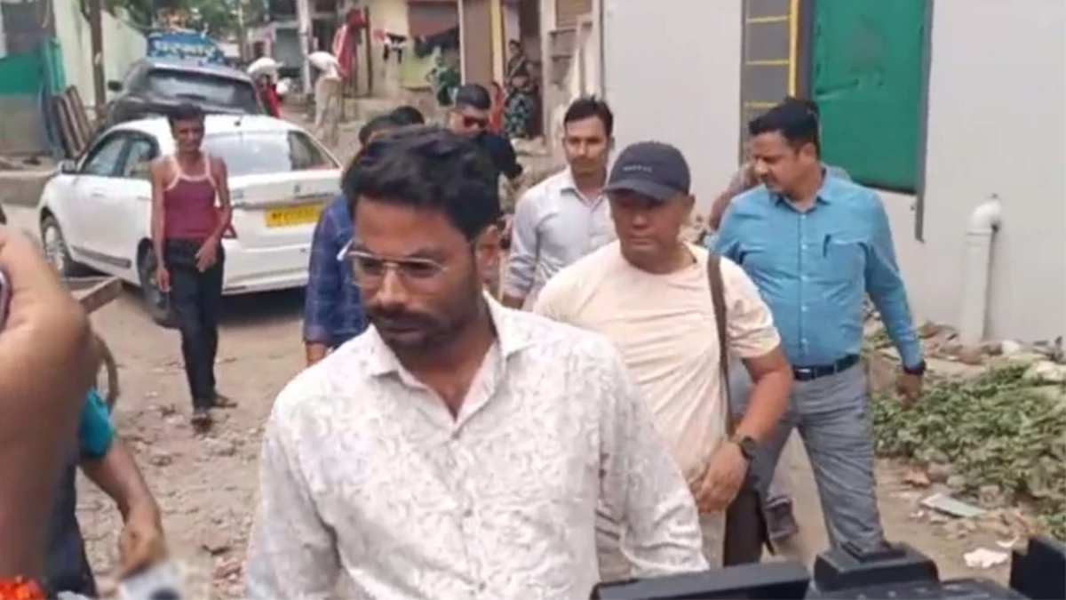 राजा रघुवंशी हत्याकांड : वेसा डांग में पुलिस को मिला दूसरा हथियार, सोनम के भाई को लेकर घर पहुंची एसआईटी