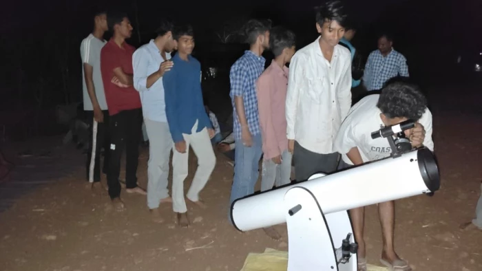 मांडू के आदिवासी होम स्टे में अब ‘तारों भरे आकाश’ का अनूठा अनुभव, पर्यटक जान सकेंगे जनजातीय खगोल ज्ञान की रोचक कहानियां