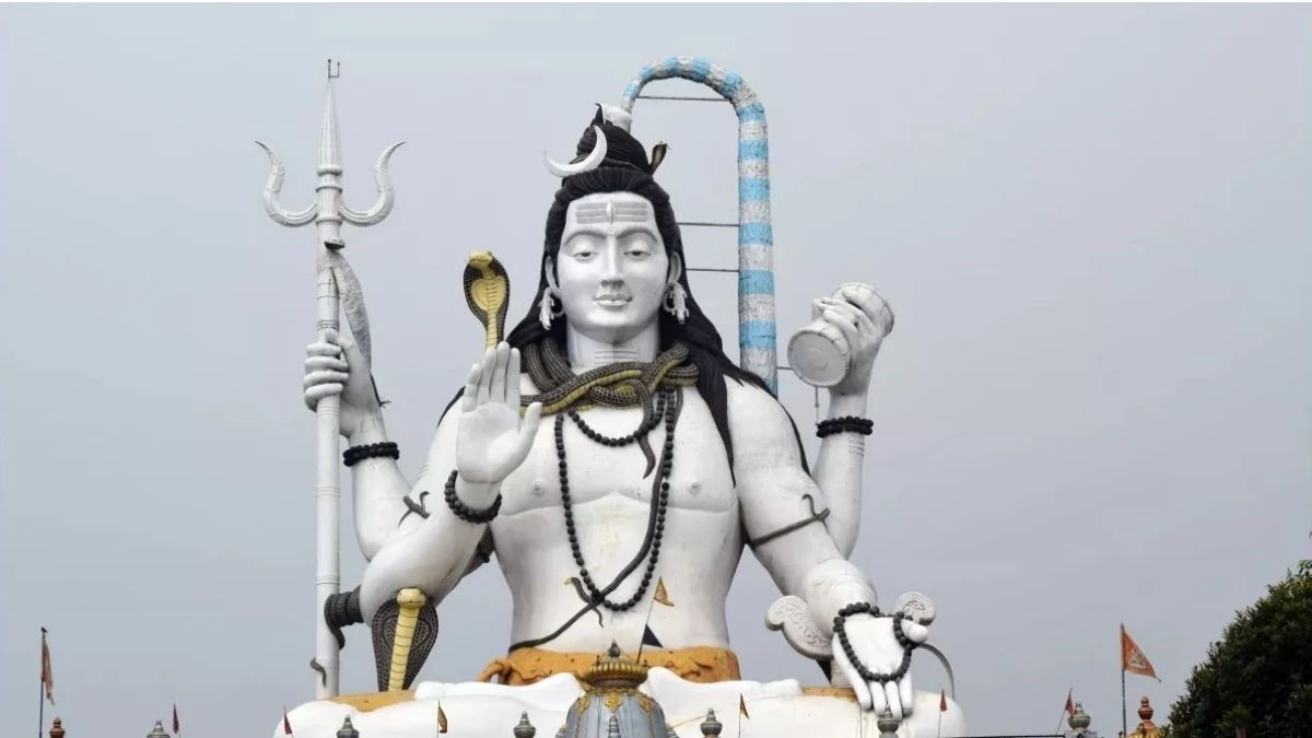 Sawan 2025: सावन में इन 5 प्रमुख शिव मंदिरों के करें दर्शन, भोले बाबा पूरी करेंगे सारी मनोकामना