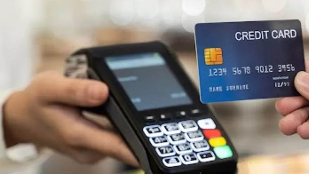 Credit Card: UPI में क्रेडिट कार्ड का इस्तेमाल आपको लिए है फायदेमंद, जानें कैसे ले सकते हैं कैशबैक और रिवॉर्ड