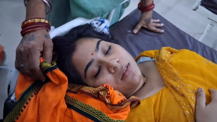 दमोह के वेटरनरी डाॅक्टर मनीष राय ने पत्नी को पिलाया फिनायल, सास-ससुर ने दिया साथ