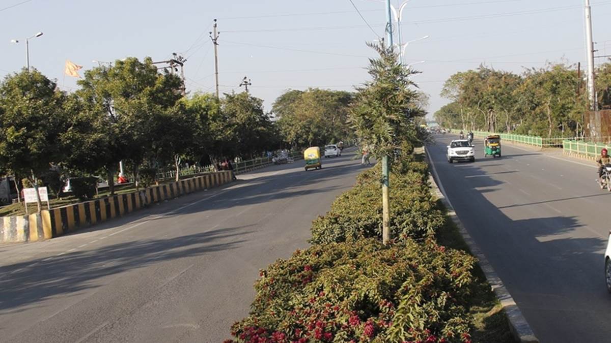 Indore News अंकलेश्वर में तैयार हो रहा खजराना चोराहे पर लगने वाला 150