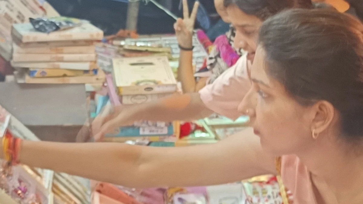 रक्षाबंधन से सजेंगी भाईयों की कलाइयां