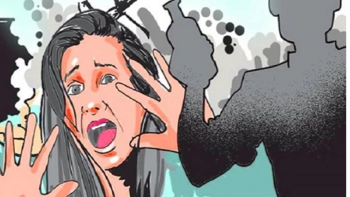 भिलाई के नंदिनी नगर में महिला पर एसिड अटैक: बातचीत में ब्रेकअप से बौखलाए युवक ने 'बैटरी का पानी' उड़ेला