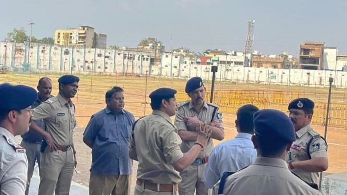 रतलाम में 16 स्थानों पर जलेगा रावण... पोलो ग्राउंड-बड़बड़ में प्रमुख आयोजन, 73 विसर्जन स्थलों पर गोताखोर तैनात