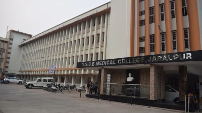 जबलपुर में मेडिकल कॉलेज में बेटे को एंट्री की नौकरी दी, डॉक्टर से 54 लाख रुपये ठगे