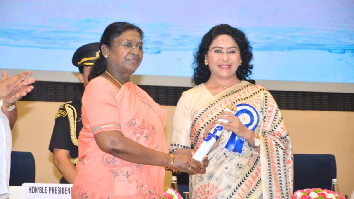 जल संचयन-जन भागीदारी अभियान में बालोद जिला देश में प्रथम, राष्ट्रपति ने कलेक्टर को किया सम्मानित