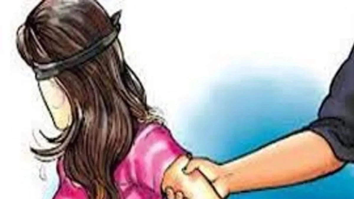 इंदौर-पुणे बस में शूटर युवती के साथ छेड़छाड़, ड्राइवर और हेल्पर बस छोड़कर फरार