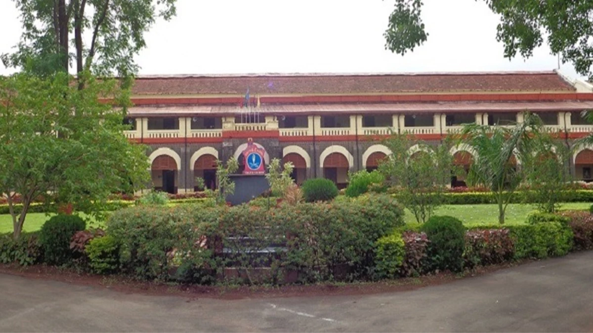 महू के 159 वर्ष पुराने भवन को बचाने के लिए दायर हुई याचिका, 8 दिसंबर को होगी सुनवाई