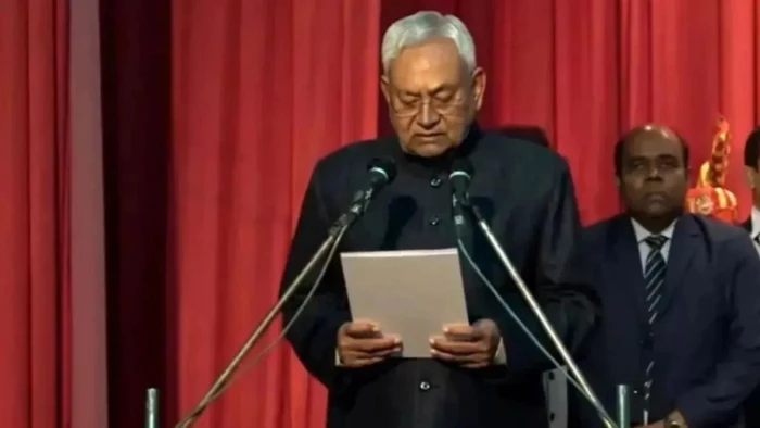 Bihar CM Oath Ceremony: 10 साल बाद गांधी मैदान में शपथ ग्रहण की तैयारी तेज, पटना में अधिकारियों की छुट्टियां रद्द