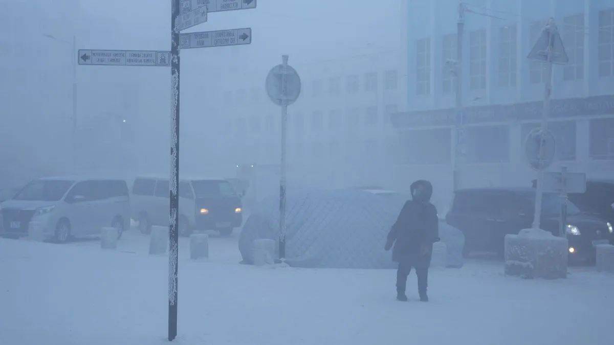 जहां ठंड का मतलब है मौत! रूस का वो शहर जहां एक मिनट की लापरवाही बना सकती है 'बर्फ की मूर्ति'