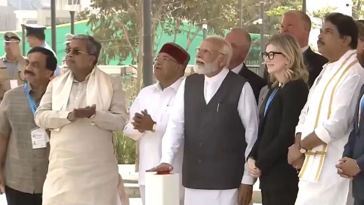 PM Modi in Bengaluru : पीएम मोदी ने किया बोइंग के नए सेंटर का उद्घाटन, बोइंग सुकन्या कार्यक्रम को भी दिया महत्व 