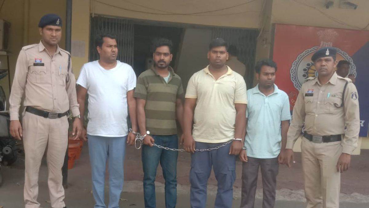 नकली मुहर, फर्जी दस्तखत... डाक विभाग में नौकरी दिलाने के नाम पर 52 युवाओं से 2.34 करोड़ की ठगी