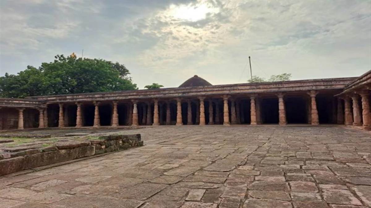 'भोजशाला मंदिर या मस्जिद नहीं, हमारा गुरुकुल था...' जैन समाज की याचिका पर MP हाईकोर्ट में होगी सुनवाई