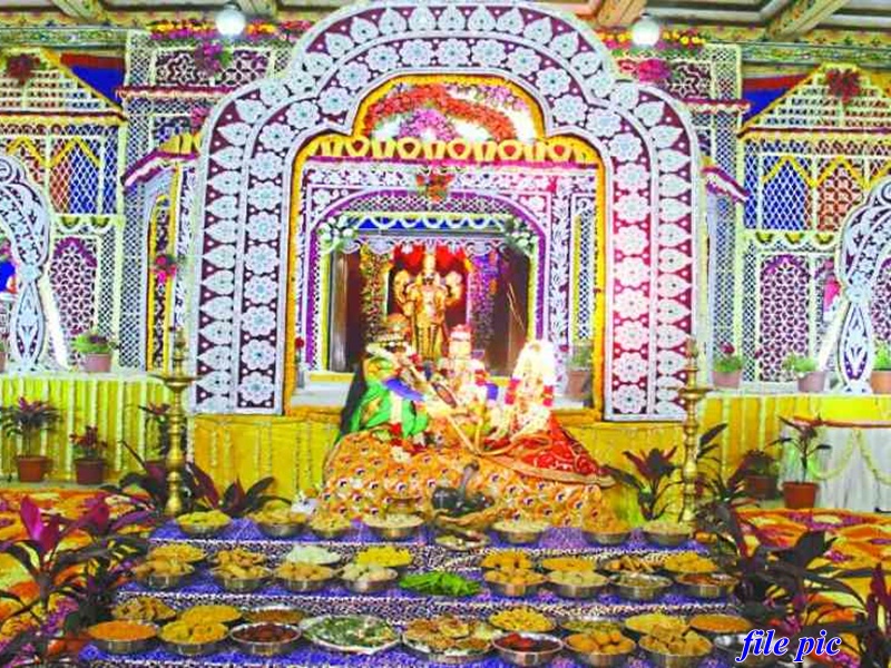 Indore news: लक्ष्मी-वेंकटेश देवस्थान में बीमार का होता उपचार