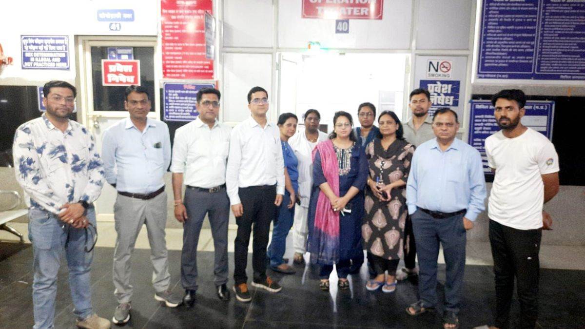 आधी रात अस्पताल पहुंची स्वास्थ्य विभाग की टीम, इमरजेंसी मॉकड्रिल से मचा हड़कंप