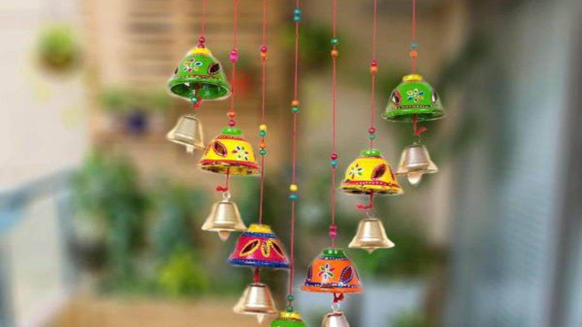 Vastu Tips In Hindi घर या ऑफिस में यहां लगाए विंड चाइम, सुखसमृद्धि का होगा वास, जानें वास्तु