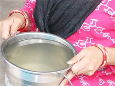 Mahasmund News: नलों में आ रहा गंदा पानी लोग परेशान - Naidunia.com