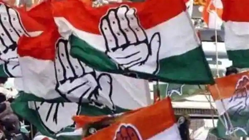 Gujarat Congress President Shaktisinh Gohil took over the post, former Congress MLA Rabari joined BJP