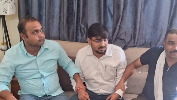 अनूपपुर में EOW का एक्शन, ₹30 हजार की घूस लेते PHE के प्रभारी कार्यपालन यंत्री रंगे हाथ गिरफ्तार