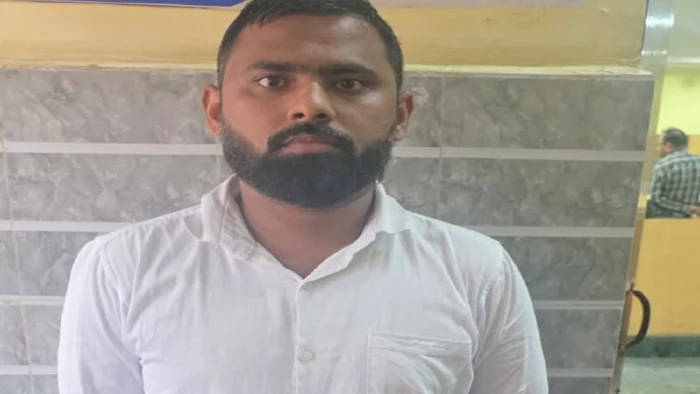 वकील के लिबास में रायपुर कोर्ट आया कार चढ़ाकर हत्या करने का आरोपी, तीन दिन की पुलिस रिमांड पर भेजा गया