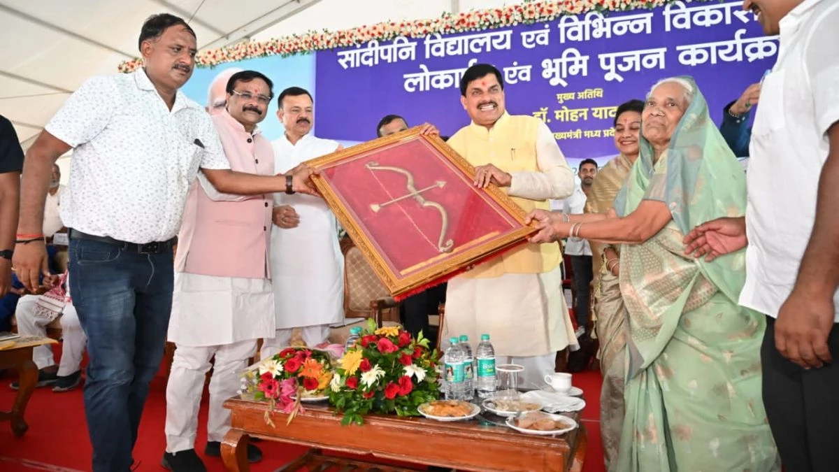 कटनी में सीएम मोहन यादव ने किया करोड़ों के कार्यों का लोकार्पण, बोले- पीएम मोदी के नेतृत्व में बह रही विकास की गंगा