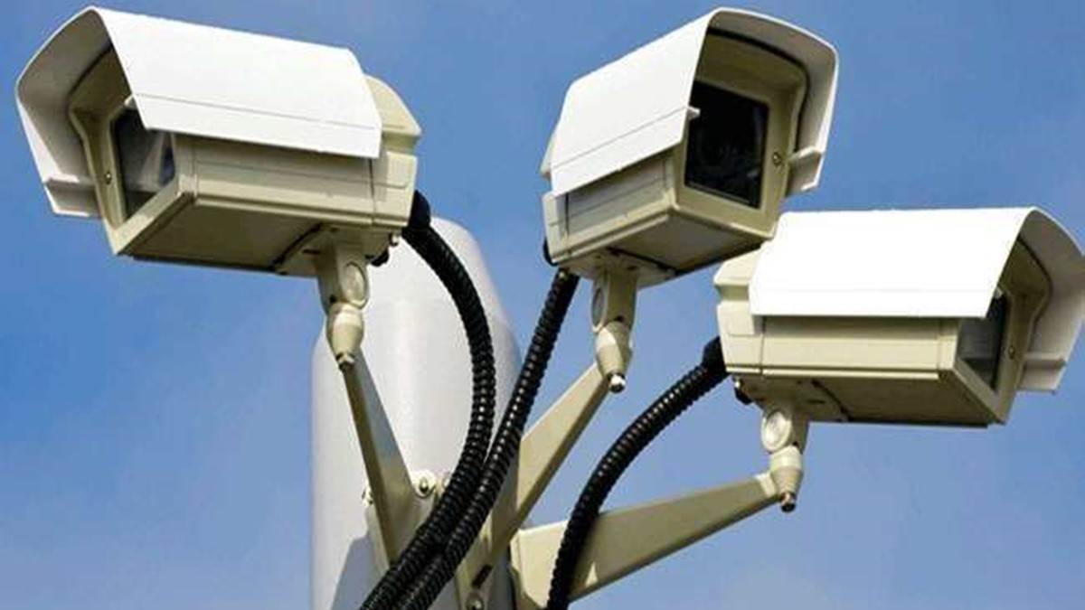 रायपुर में 127 कैमरों से रखेंगे निगरानी, सार्वजनिक जगहों पर फेंका कचरा तो 25 हजार तक देना पड़ सकता है जुर्माना