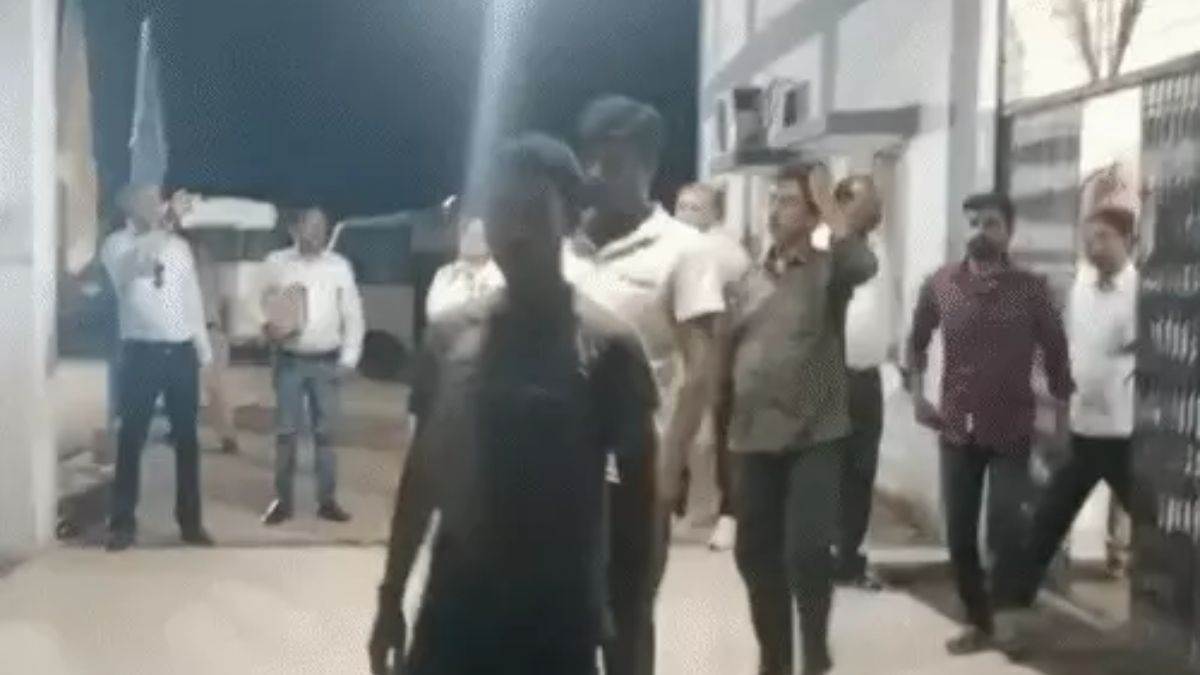 बिलासपुर में बांग्लादेशी होने के शक में पकड़े गए 23 में से 19 भारतीय मजदूर रिहा, रोजगार के लिए छत्तीसगढ़ आए थे; 4 अभी होल्डिंग सेंटर में