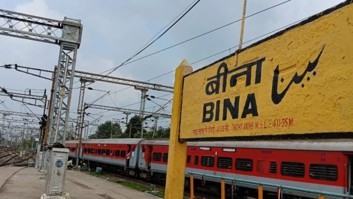 त्योहारों पर रेल यात्रियों को बड़ी राहत, बीना होकर गुजरेंगी दो स्पेशल ट्रेनें, लगाएंगी चार-चार फेरे