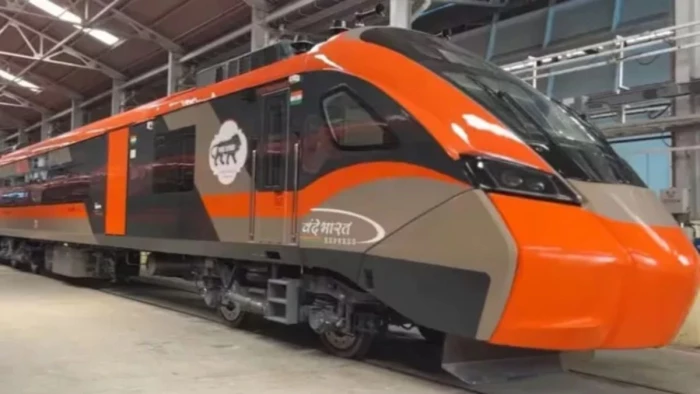 Indian Railways: अब इस रूट पर दौड़ेगी नई वंदे भारत स्लीपर ट्रेन... 130km रफ्तार, 800 यात्रियों की क्षमता; जानिए टाइम टेबल
