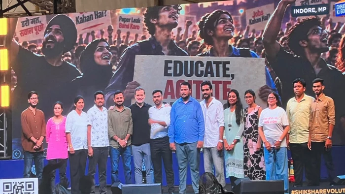 इंदौर में 'छात्रों की गूंज'... राहुल गांधी ने कहा- सिस्टम नहीं चाहता कोई सवाल पूछे, इसलिए अंधभक्त पैदा करता है