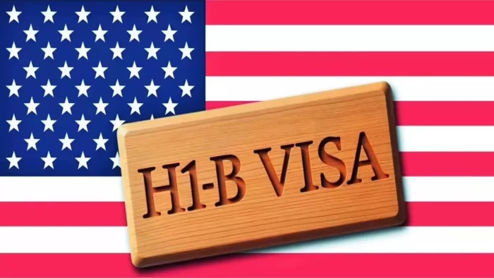 H-1B वीजा पर ट्रंप का बड़ा फैसला: 2 हजार से बढ़कर 1 लाख डॉलर फीस, भारतीय IT पेशेवरों की नौकरी पर आफत