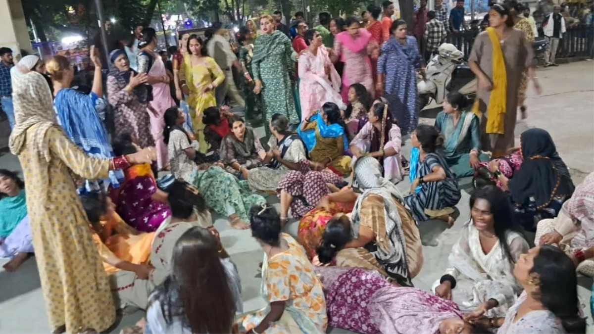 किन्नरों को ब्लैकमेल और दुष्कर्म करने वाली गैंग पर दस हजार का इनाम