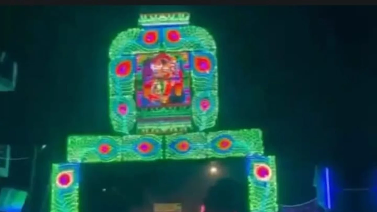 चित्रकूट दीपोत्सव : पहले दिन 10 लाख श्रद्धालु पहुंचे, मंदाकिनी तट और कामदगिरि जगमगाए