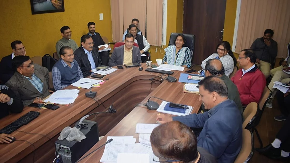 भोपाल में अब घर बैठे मिलेगा मैरिज सर्टिफिकेट, दफ्तरों के चक्कर और घूसखोरी से छुटकारा... निगम आयुक्त का बड़ा फैसला