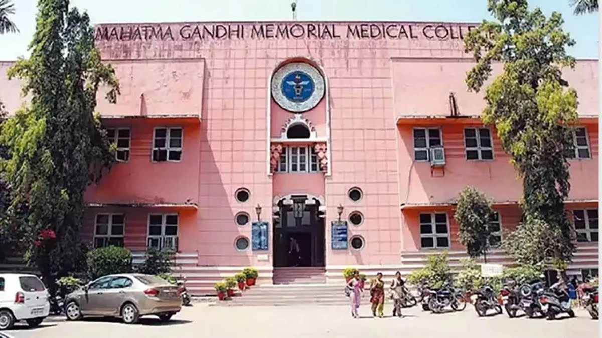 Union Carbide Waste: यूनियन कार्बाइड कचरे के जलाने के प्रभाव को लेकर एमजीएम मेडिकल कॉलेज में तैयार हो रही विशेष रिपोर्ट